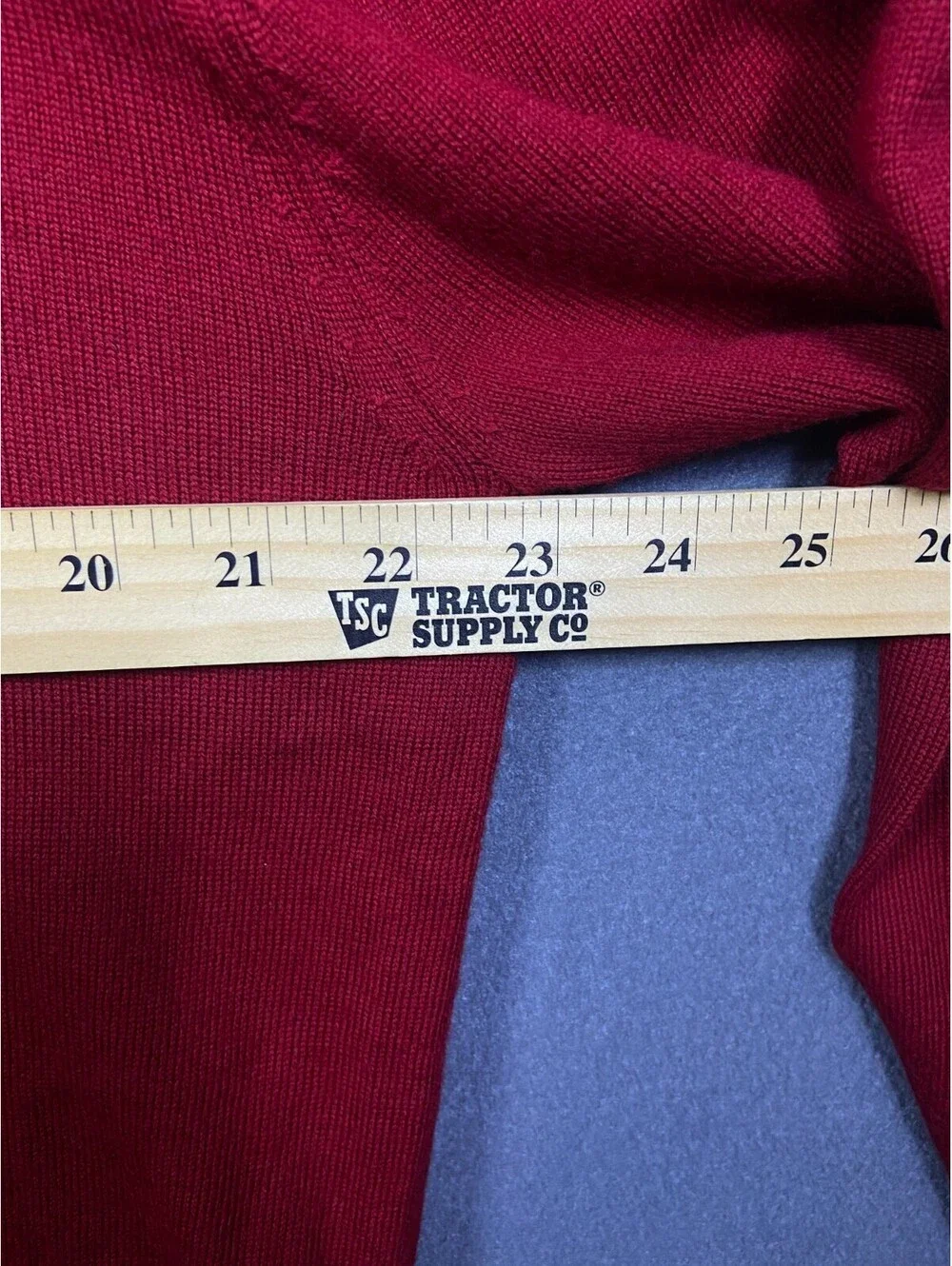 TURNBURY RED EXTRA FINE MERINO WOOL CLASSIC V-NECK LONG SLEEVE SWEATER SZ L EUC!